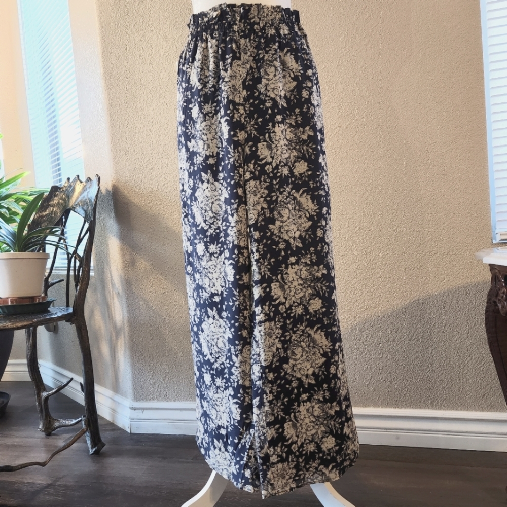 Laura Ashley 100% SILK women's pants